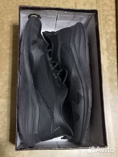 Кроссовки мужские Reserved 43 размера