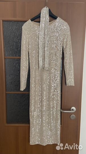 Вечернее платье