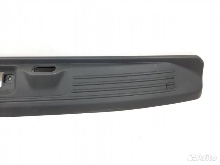 Обшивка двери багажника задняя Land Rover Range