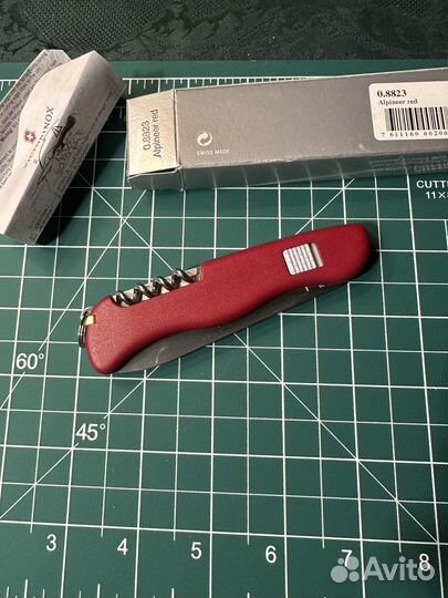 Victorinox alpineer