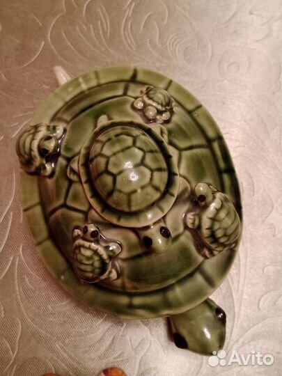 Статуэтки фарфоровые