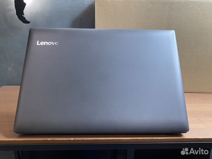 Lenovo V320 17,3