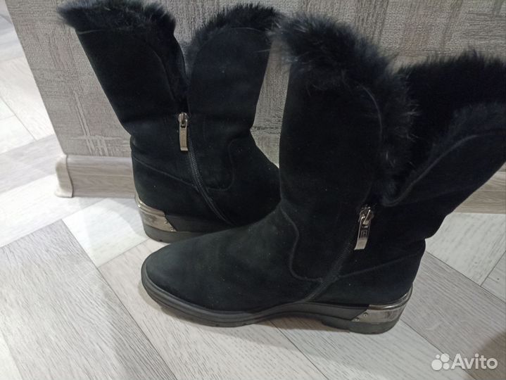 Ботинки женские зимние 39 размера бу