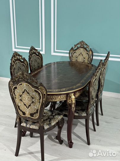 Стол и стулья новые