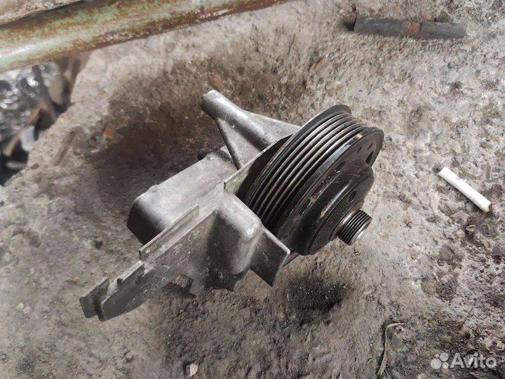 Кронштейн термомуфты audi