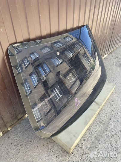 Стекло заднее Toyota Vista (V50) V рестайлинг (200