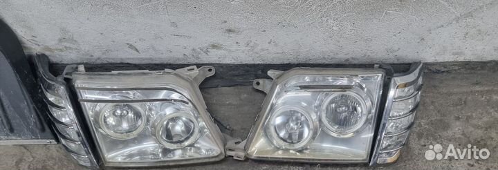 Продам фары и габариты