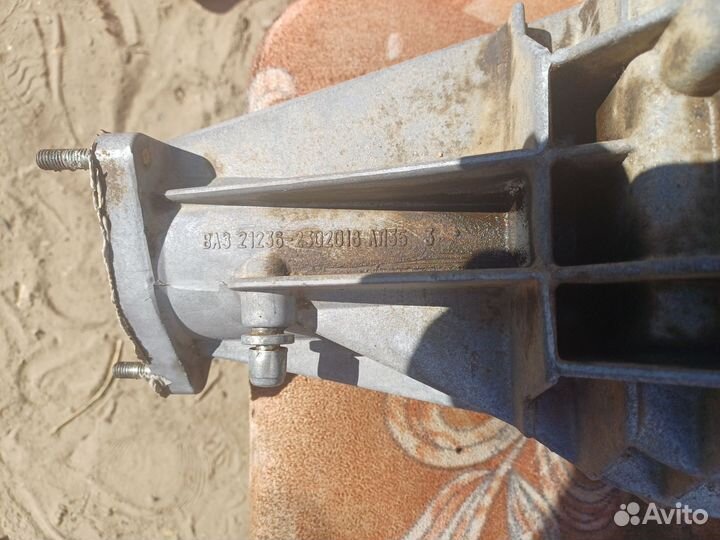 Редуктор переднего моста niva