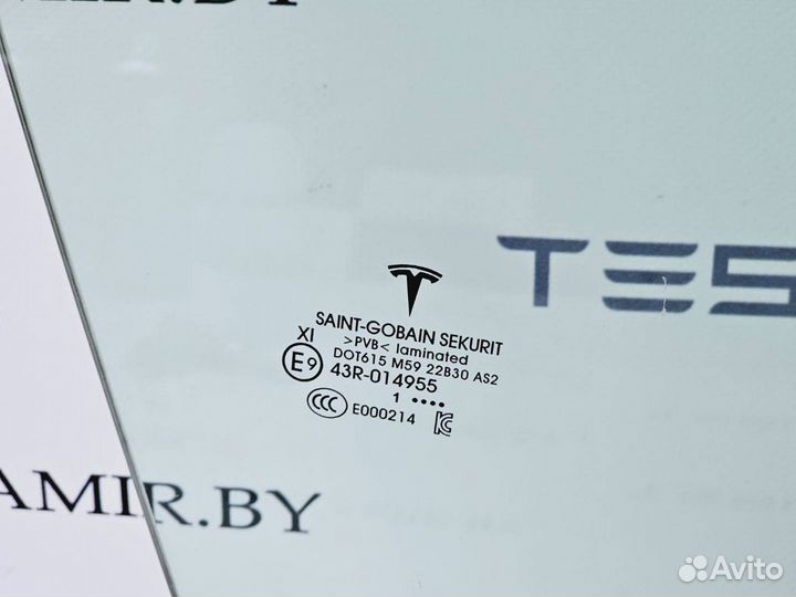 Стекло двери передней правой Tesla Model Y 2021