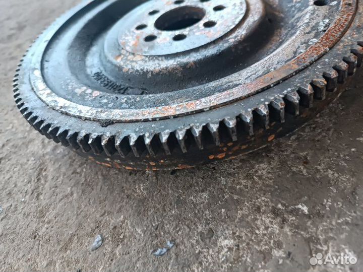 Маховик МКПП Nissan Primera P10