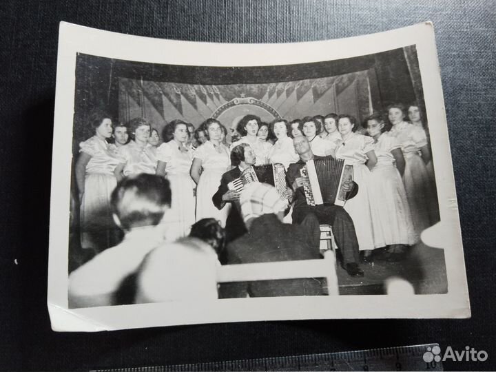 Гармонь баян аккордеон хор песни музыка Ленин 1959