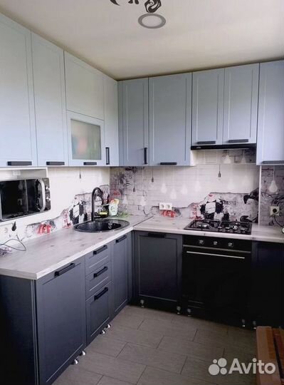 Кухонный гарнитур угловой