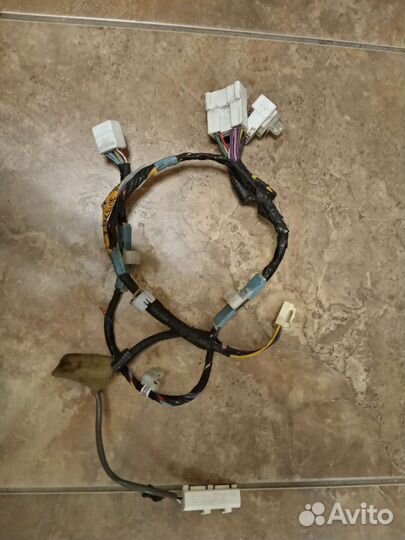 Проводка задней левой двери Лексус Lexus Gs 2005