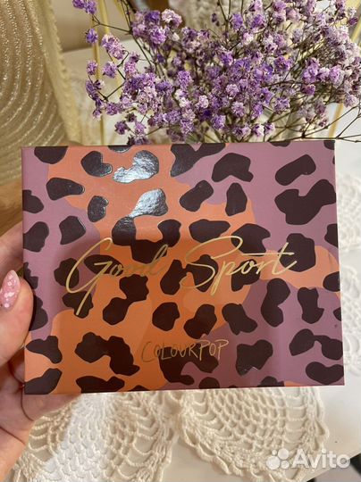 Палитра теней Colourpop