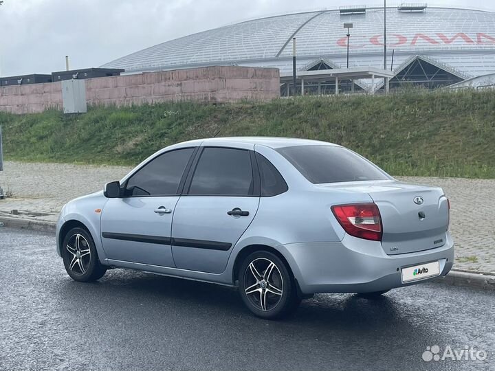LADA Granta 1.6 МТ, 2013, 150 000 км