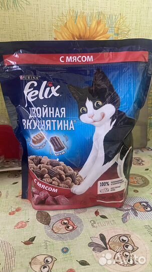 Отдам корм для кошек