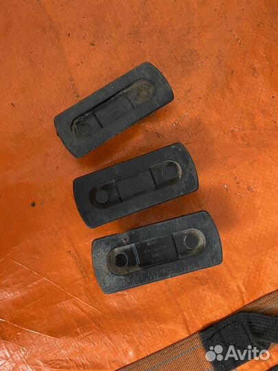 Кронштейн бампера golf 3