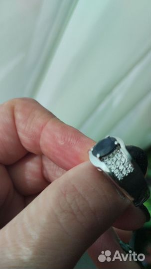 Серебряное кольцо с сапфиром