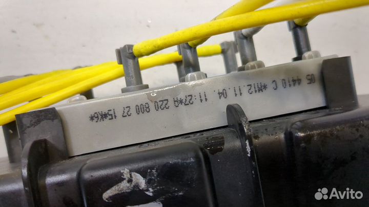 Компрессор центрального замка Mercedes S W220, 2005