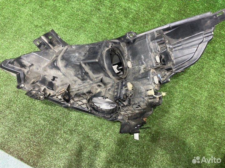 Фара передняя правая Nissan Teana J32 VQ25DE 2008