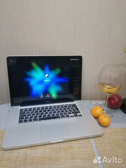 Apple MacBook Pro 15 i5 8gb 256