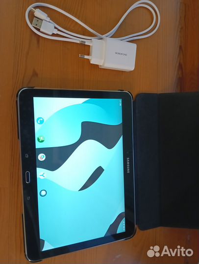 Планшет Samsung Galaxy Tab 4 10.1