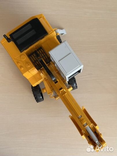 Экскаватор bruder