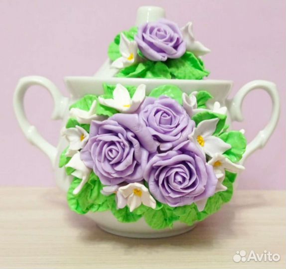 Сахарница с декором