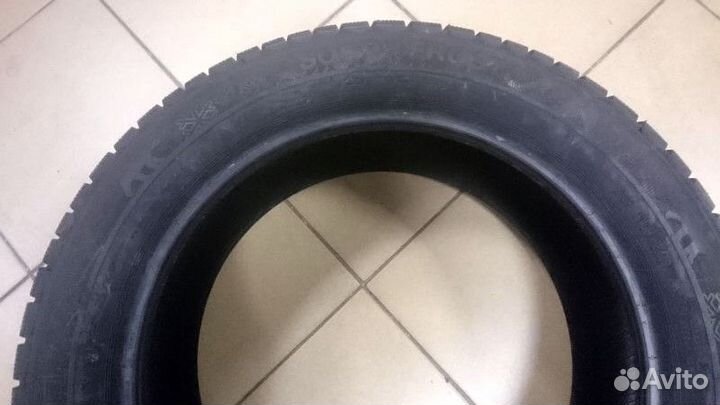 Gislaved Soft Frost 200 215/60 R16 99T