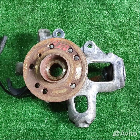 Кулак задний правый Mercedes-Benz Gle-Class W166