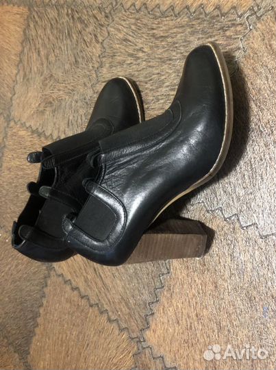 Ботинки женские