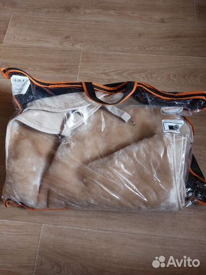 Накидки для передних седений из бежевого меха