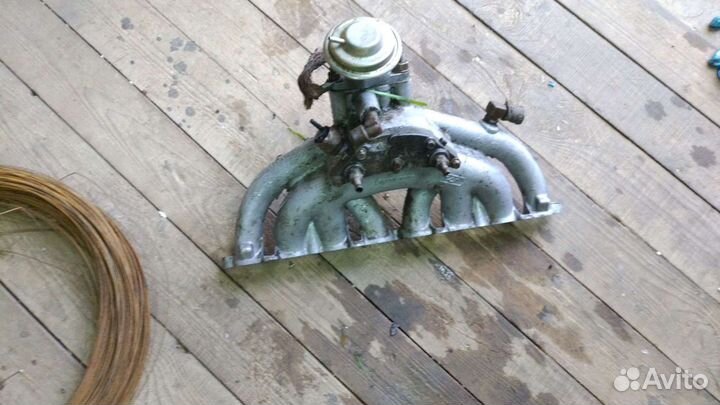 Впускной коллектор Газ карбюратор