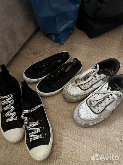 Отдам пакет вещей женских и обувь