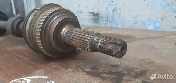 Левый привод Toyota Corolla E120