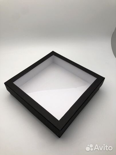 Квадратная коробка для клубники в шоколаде