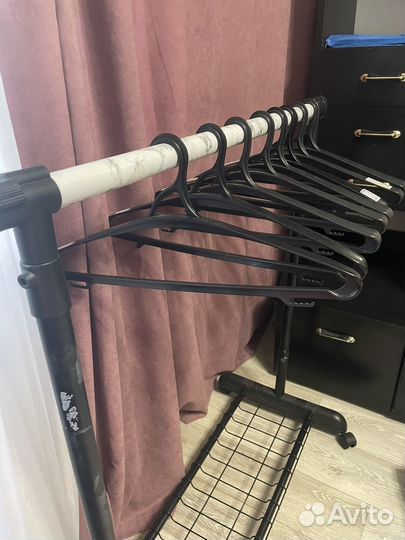 Вешалка для одежды напольная