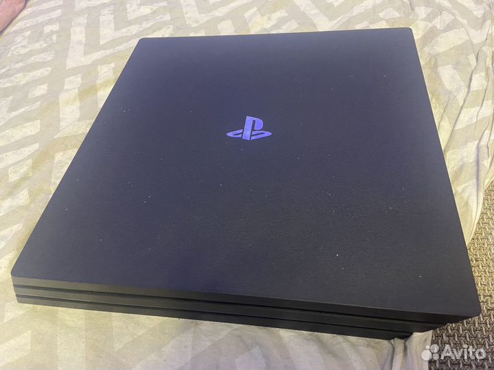 Sony playstation 4 pro 1tb 2 геймпада