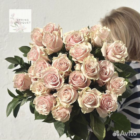 Букет пионовидные розы