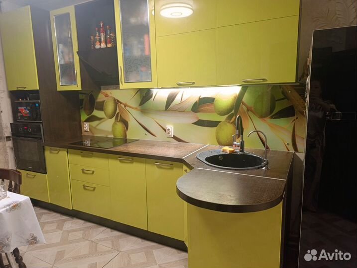 Кухонный гарнитур с техникой