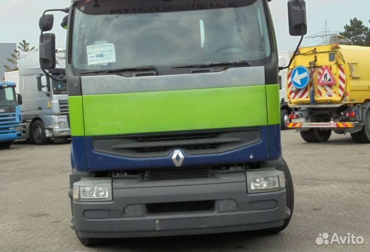 Pазбираем грузовик Renault Premium I 1996-2007