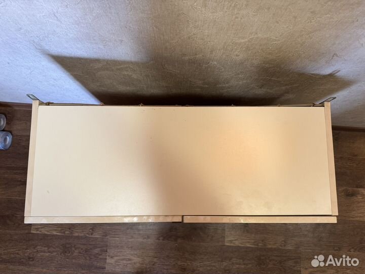 Шкаф навесной