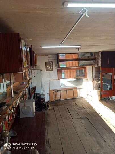 Гараж, > 30 м²