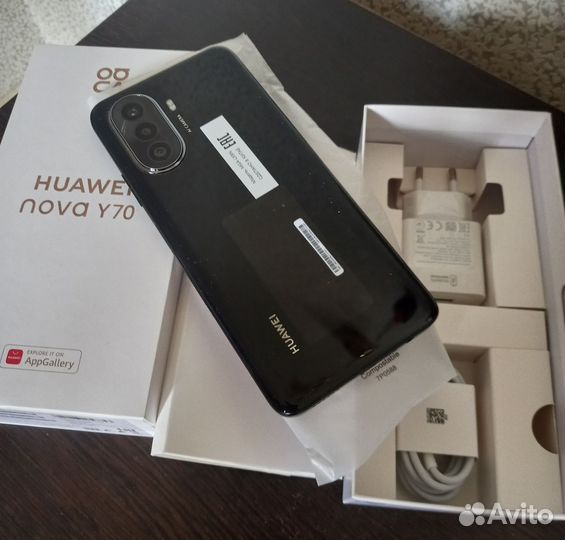 HUAWEI nova Y70, 4/128 ГБ