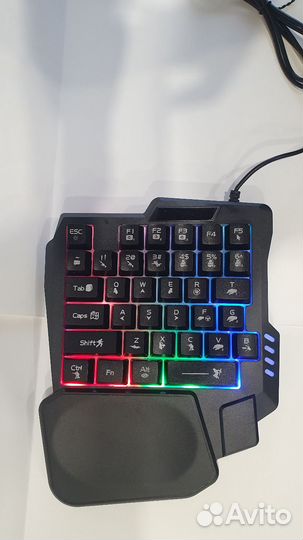 Игровая клавиатура с подсветкой