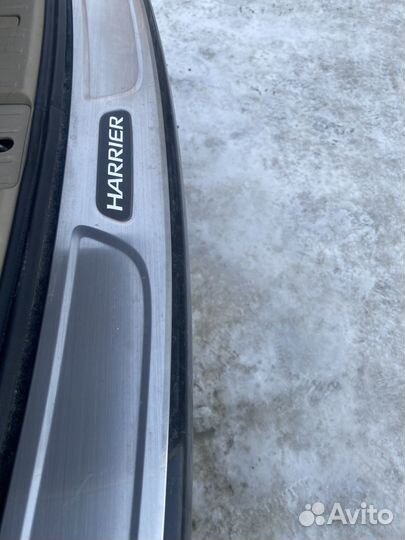 Накладка на задний бампер harrier