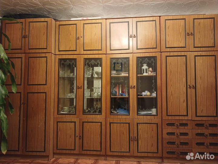 Отдаем стенку бесплатно