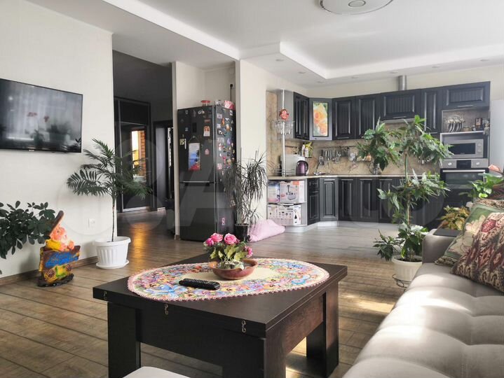 Дом 200 м² на участке 15 сот.