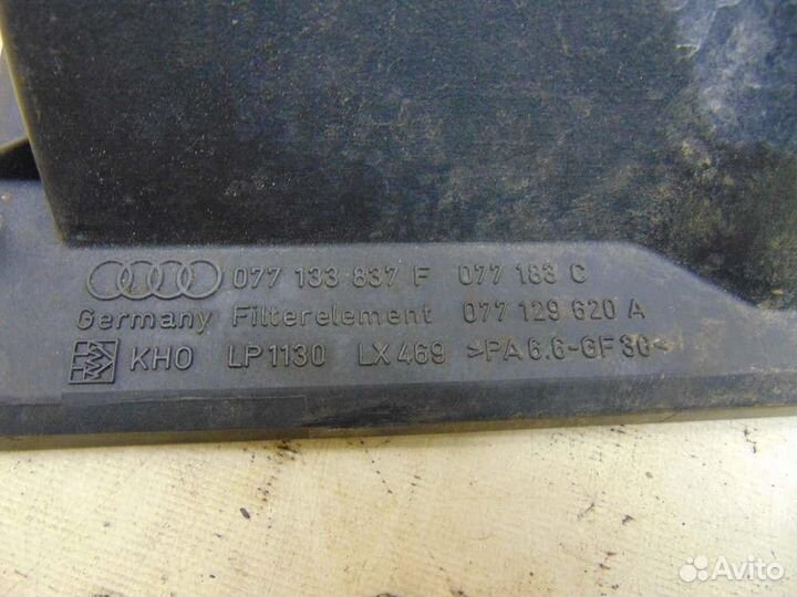 Корпус воздушного фильтра для Audi A8 1994-1998г