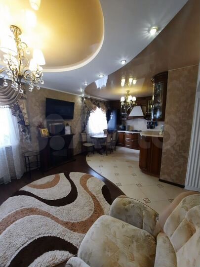 3-к. квартира, 159 м², 2/3 эт.